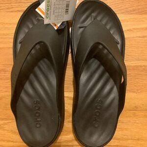 NWT's Croc flip flops